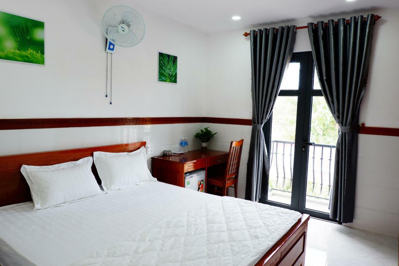 Thy Hung Legacy Hotel Tuy Hoa Exteriör bild