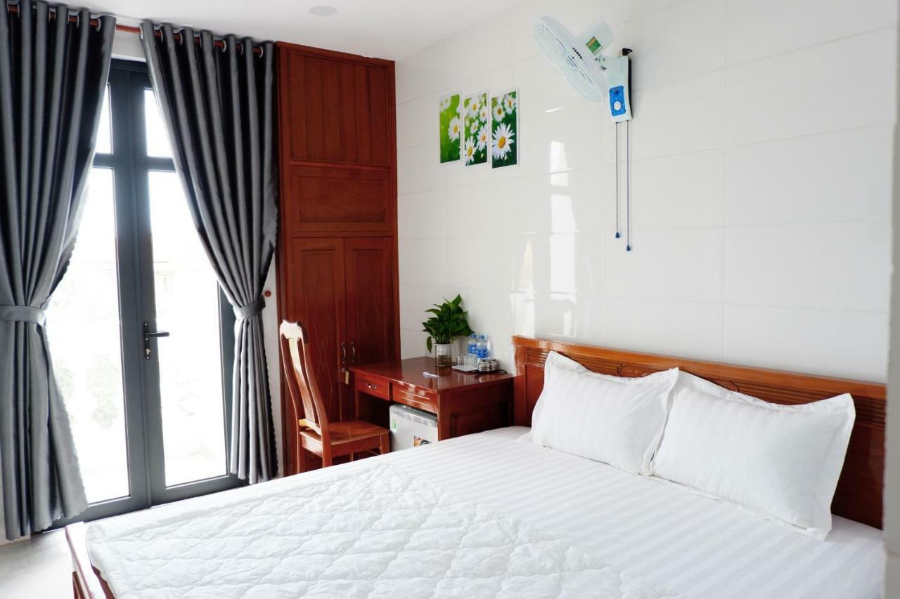 Thy Hung Legacy Hotel Tuy Hoa Exteriör bild